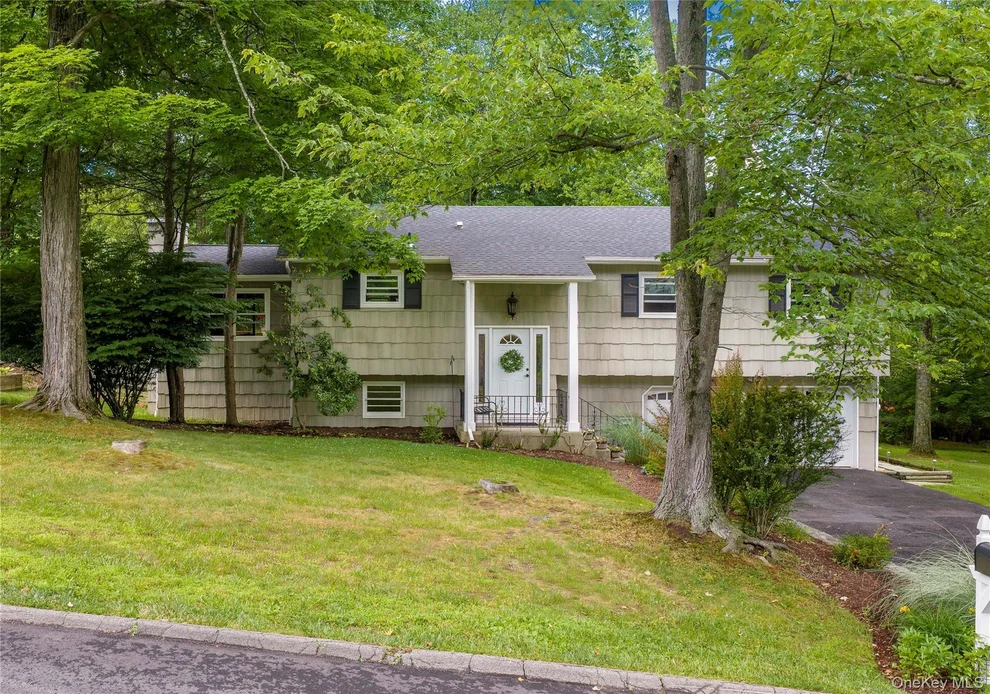 Unit for sale at 3207 Ronit Court, Yorktown, NY 10598