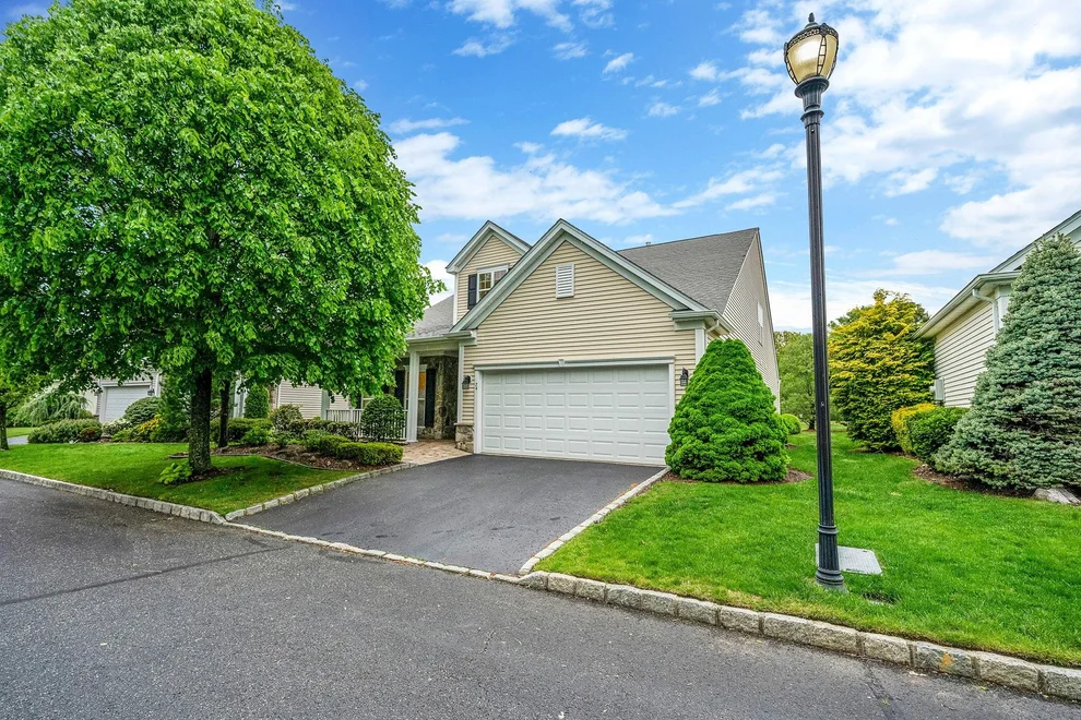 Unit for sale at 74 Louden Loop, Brookhaven, NY 11766