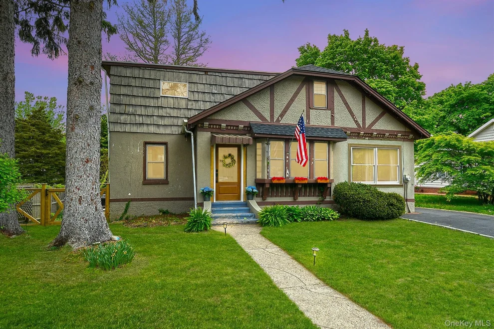 Unit for sale at 107 Bellecrest Avenue, Huntington, NY 11731