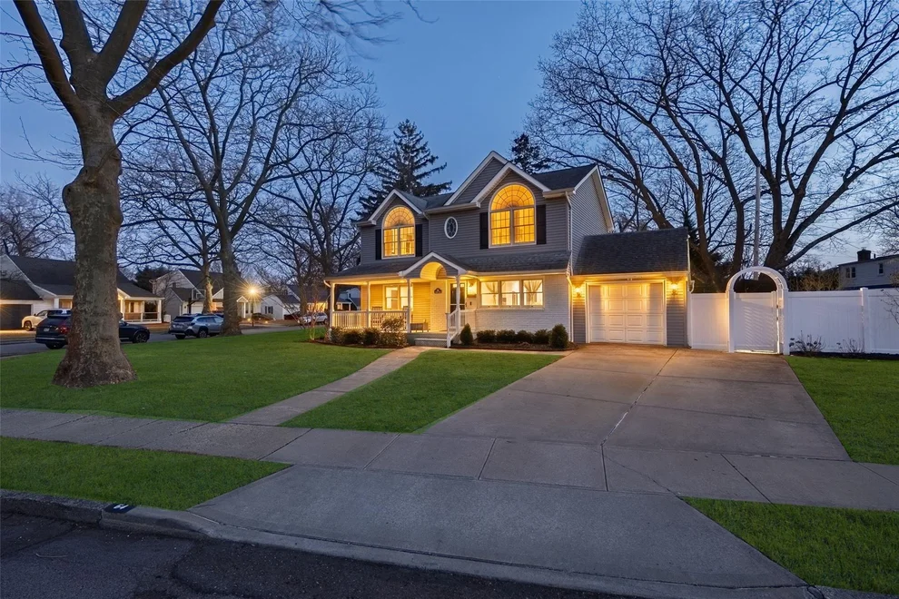 Unit for sale at 64 Winifred Drive, Hempstead, NY 11566