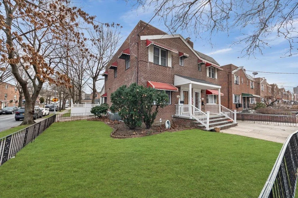 Unit for sale at 1968 Mulford Avenue, New York, NY 10461