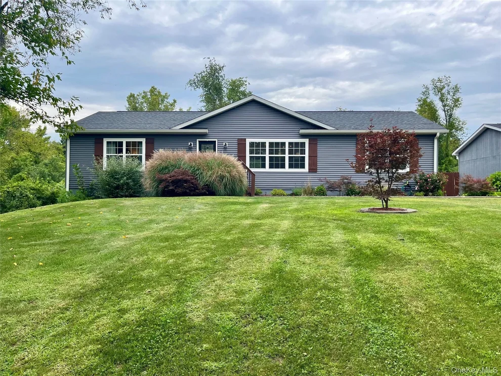 Unit for sale at 4 Quail Lane, Clermont, NY 12583