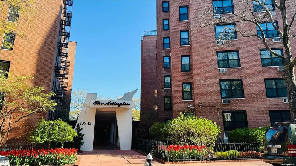 Unit for sale at 139-15 83 Ave, New York, NY 11435