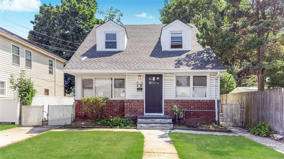 Unit for sale at 1090 Fayette Street, Hempstead, NY 11553