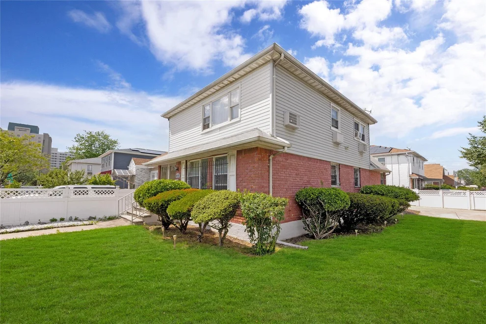 Unit for sale at 14717 N Conduit Avenue, New York, NY 11436