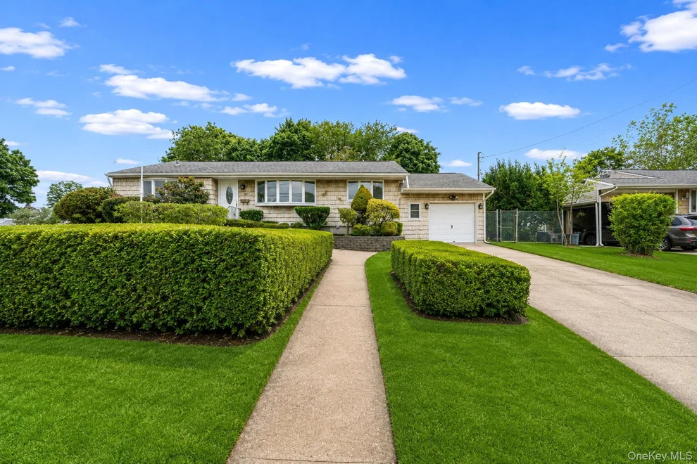 Unit for sale at 40 Cypress Street, Islip, NY 11722