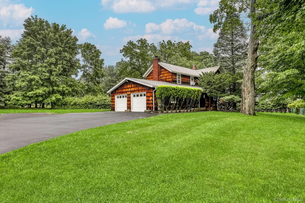 Unit for sale at 6 Juniper Terrace, Ramapo, NY 10901