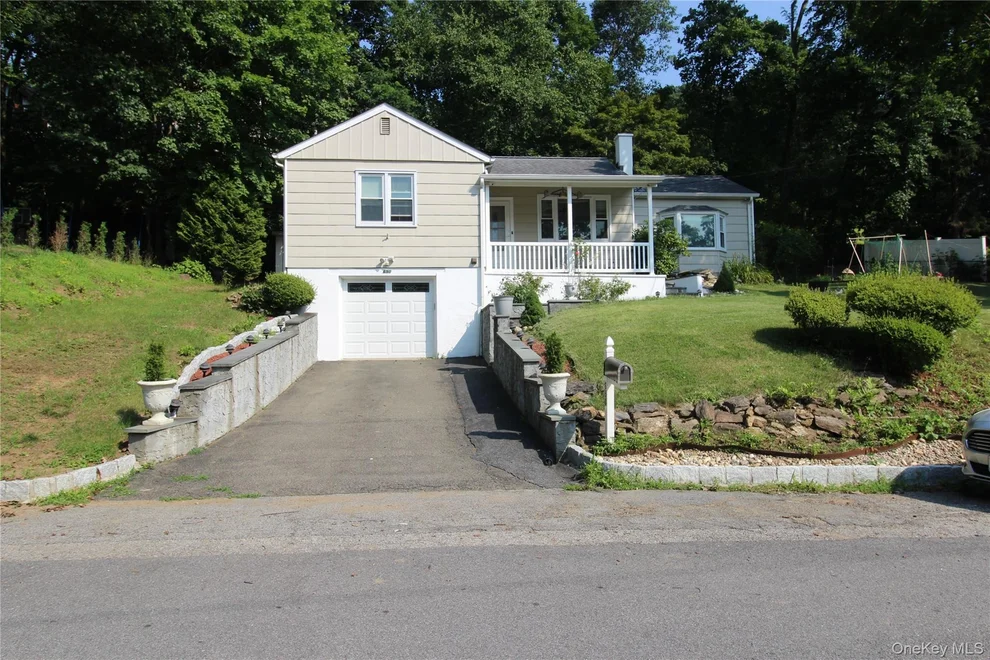 Unit for sale at 650 Warren Avenue, Mount Pleasant, NY 10594