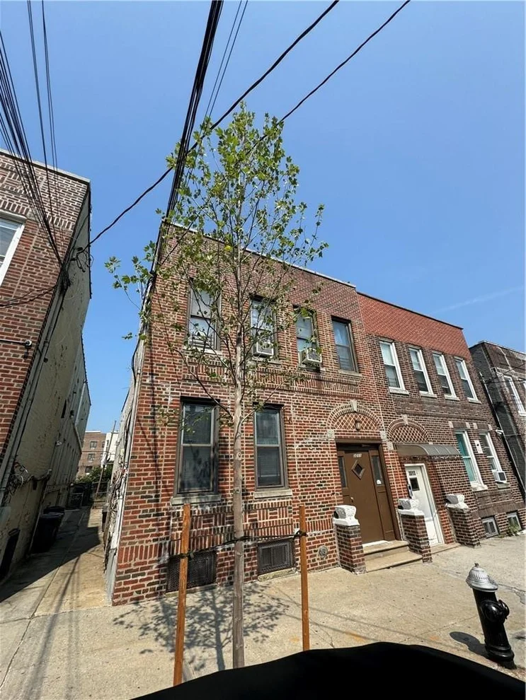 Unit for sale at 3011 Matthews Avenue, New York, NY 10467