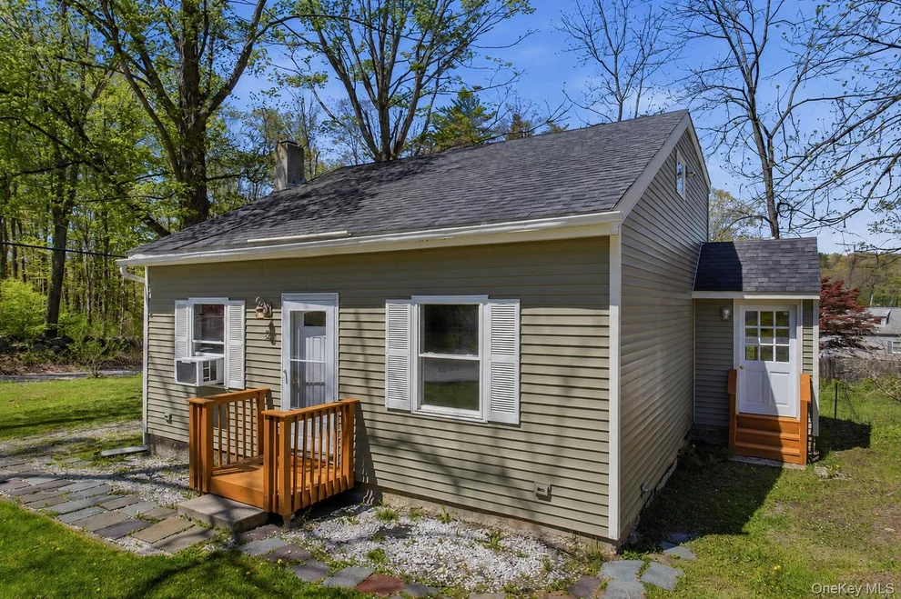 Unit for sale at 2 Eastwood Road, Patterson, NY 10509