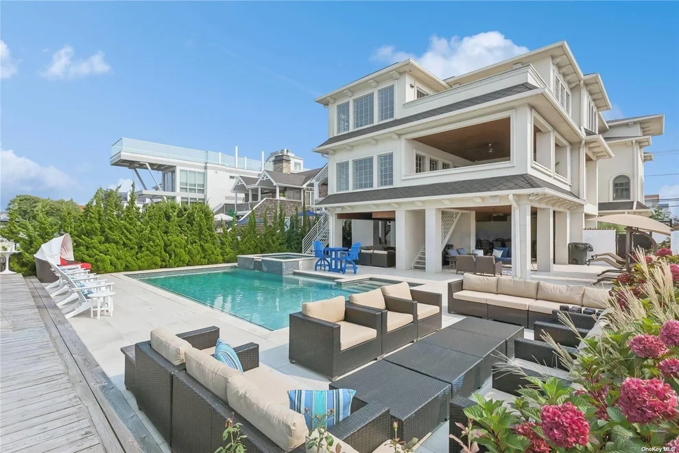 Unit for sale at 853 W Park Avenue, Long Beach, NY 11561