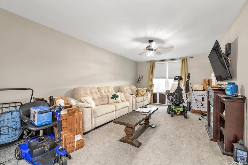 Unit for sale at 504 Merrick Road, Hempstead, NY 11563