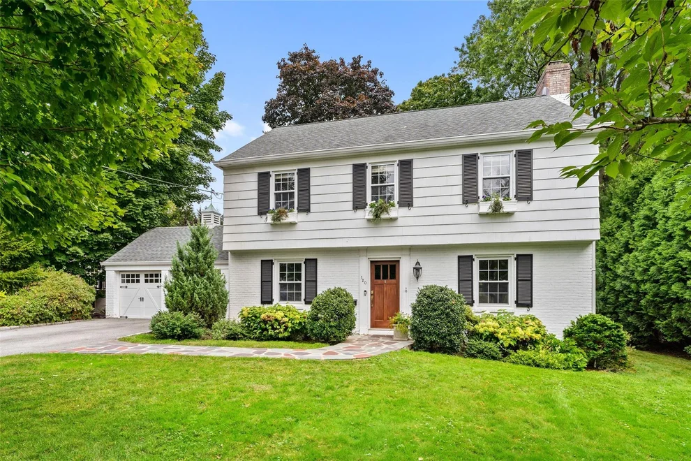 Unit for sale at 120 Siwanoy Boulevard, Eastchester, NY 10709