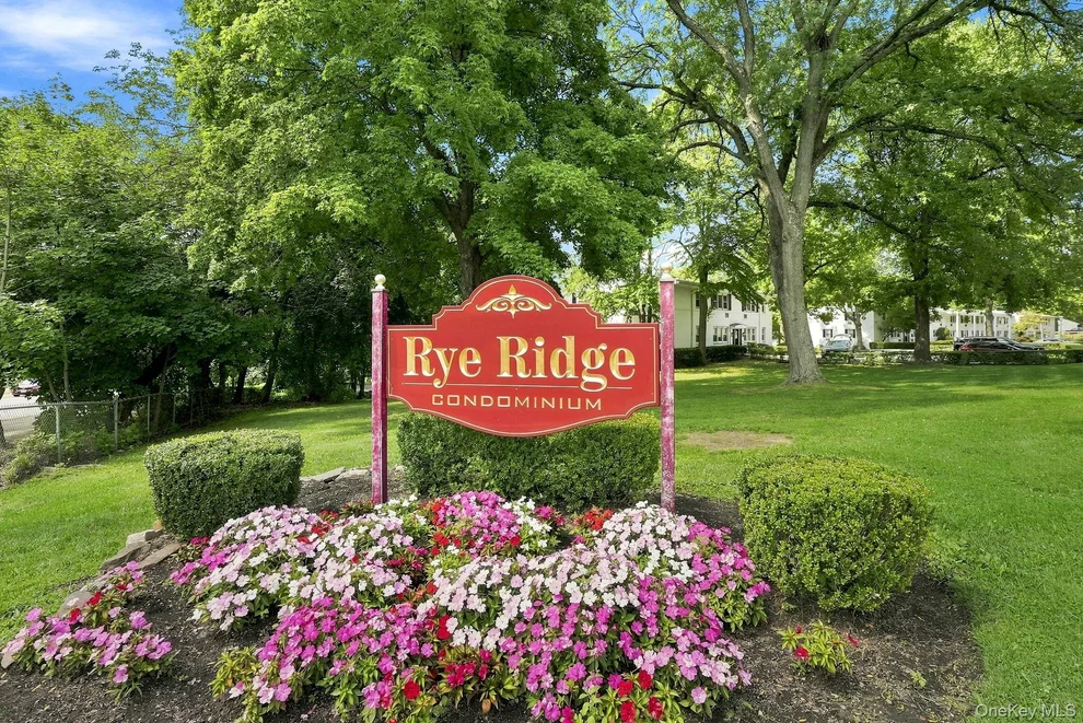 19 Avon Circle