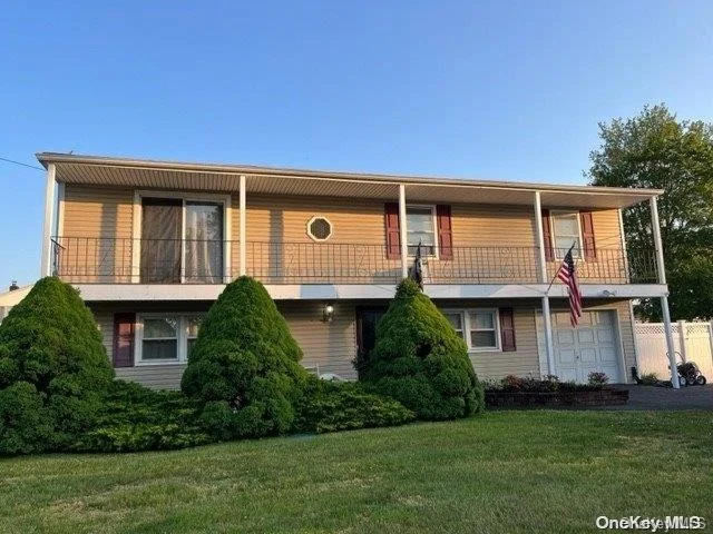 Unit for sale at 110 Claremont Avenue, Babylon, NY 11704