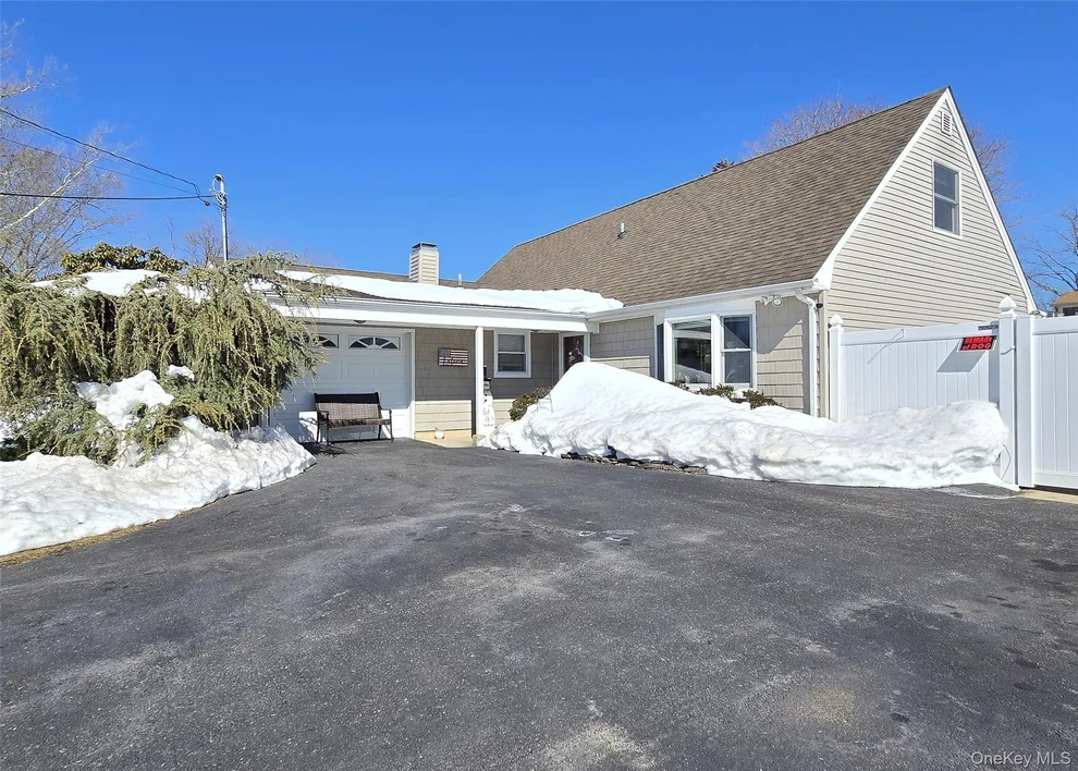 Unit for sale at 47 Birchdale Drive, Islip, NY 11741