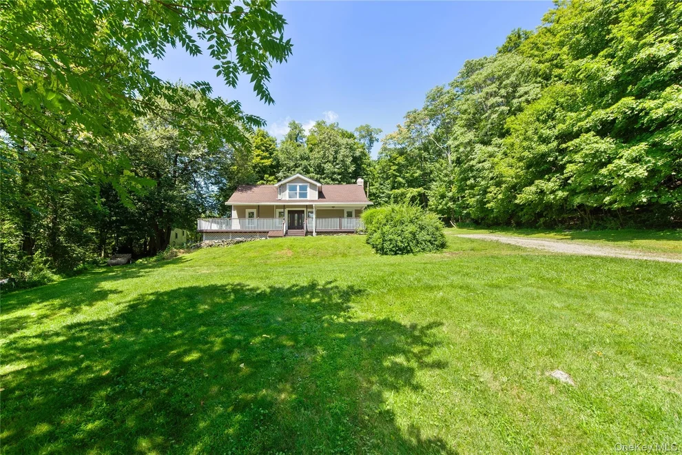 Unit for sale at 35 Honeymoon Lane, LaGrange, NY 12603