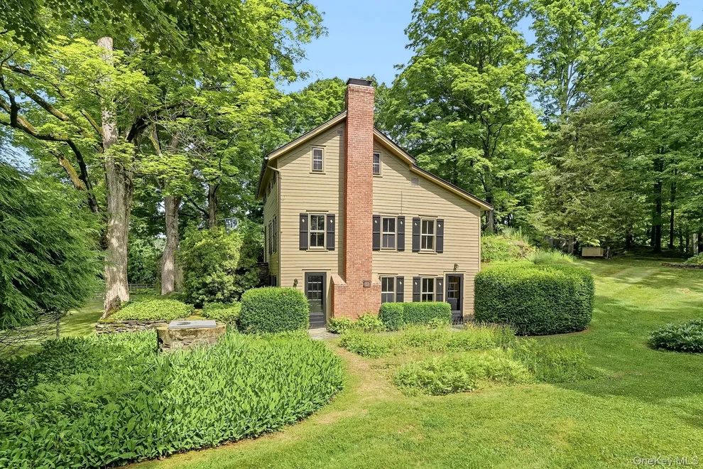 Unit for sale at 91 Slate Quarry Road, Rhinebeck, NY 12572