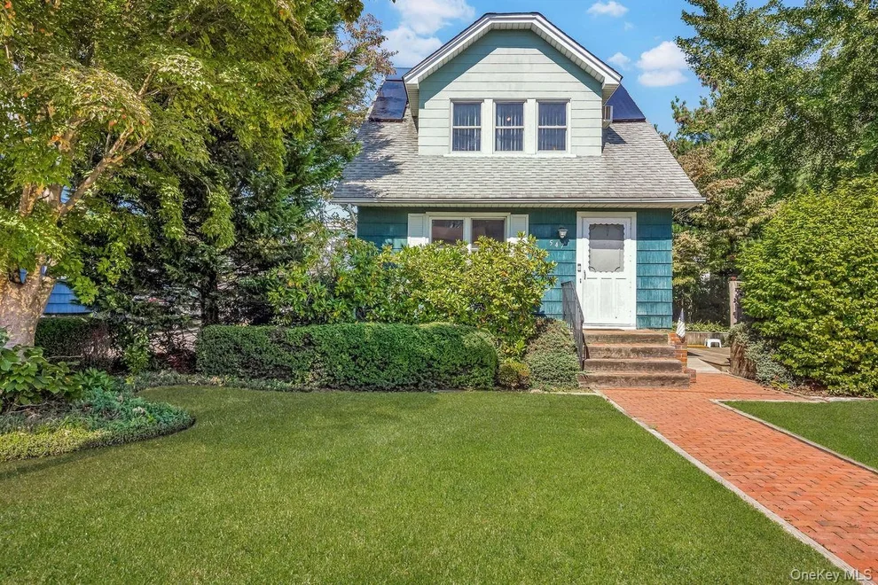 Unit for sale at 547 Maude Street, Hempstead, NY 11550