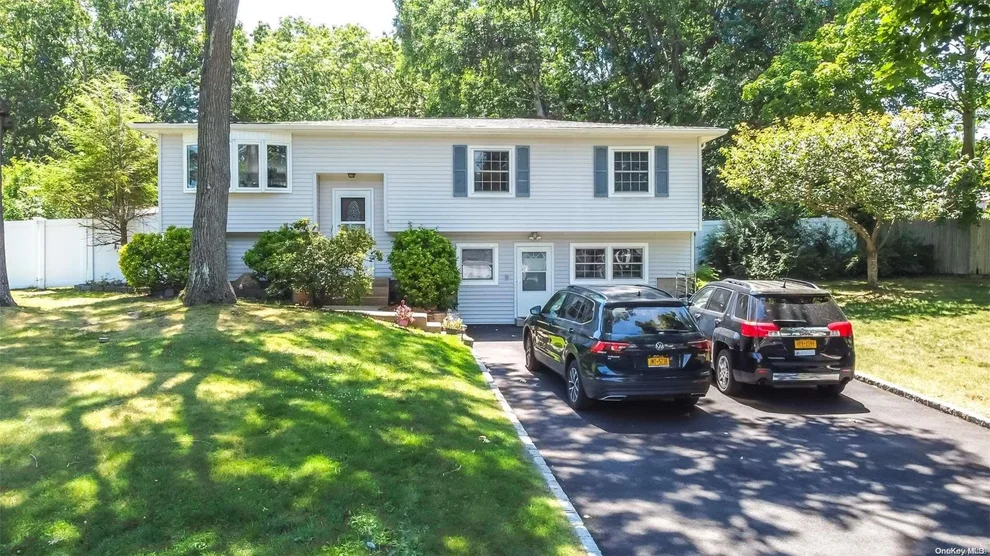 Unit for sale at 4 Sandpiper Lane, Brookhaven, NY 11720
