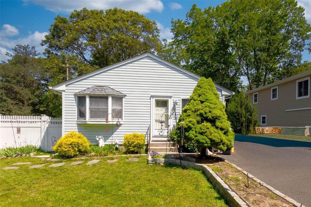 Unit for sale at 85 Ferndale Avenue, Brookhaven, NY 11784