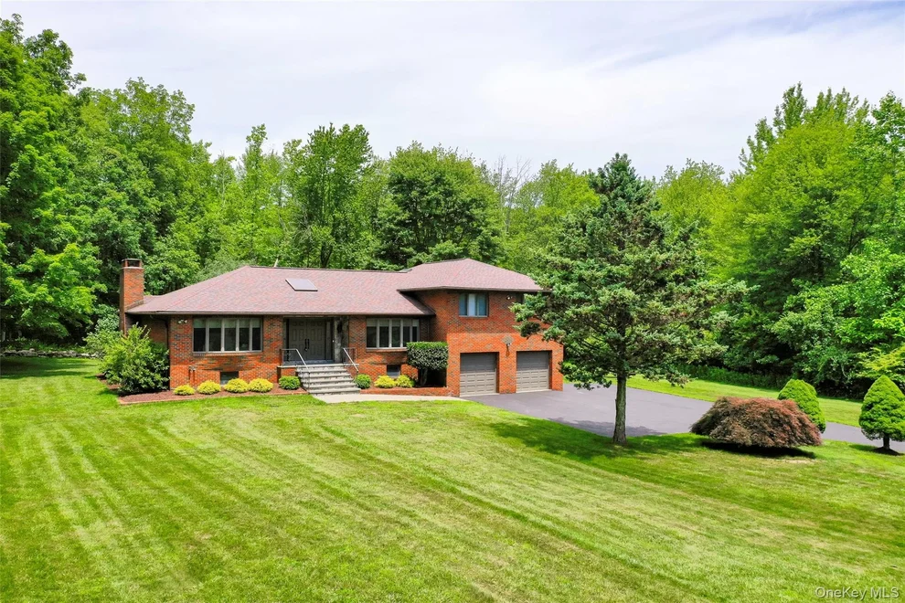 Unit for sale at 23 Lounsbury Drive, Somers, NY 10505
