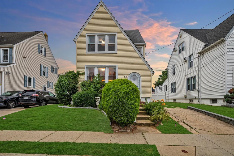 Unit for sale at 48 Carstairs Road, Hempstead, NY 11581