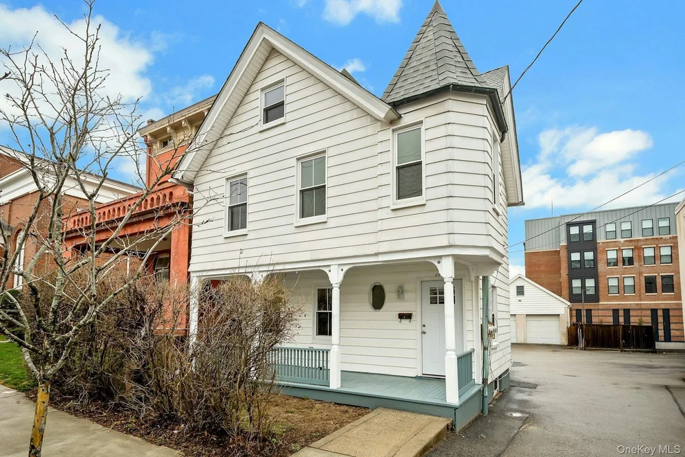 Unit for sale at 25 S Washington Street, Greenburgh, NY 10591