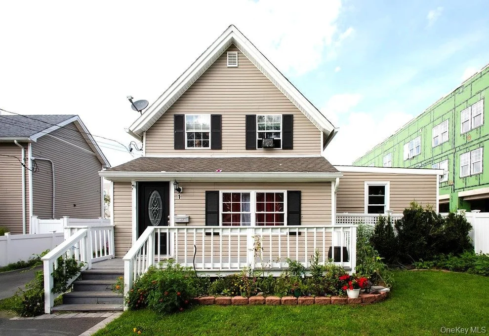 Unit for sale at 1 Brightside Avenue, Islip, NY 11722