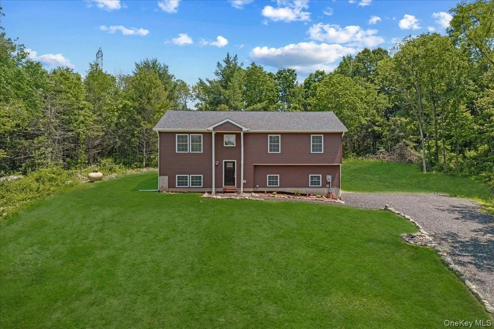 Unit for sale at 3368 State Route 208, Hamptonburgh, NY 10916