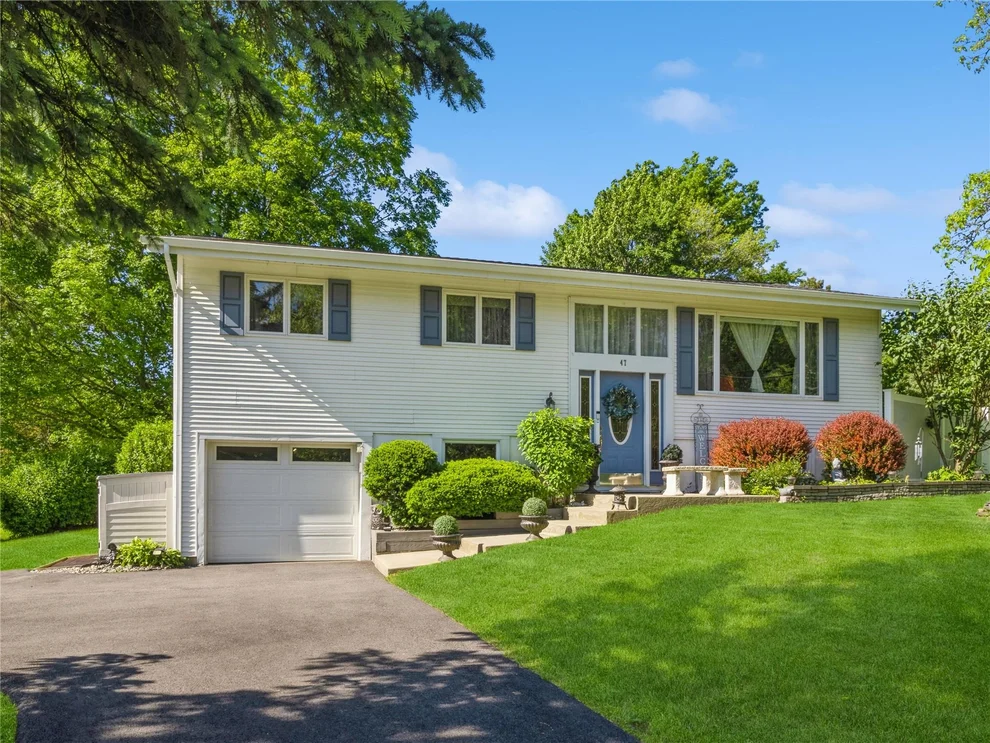 Unit for sale at 47 Wedgewood Road, Fishkill, NY 12524