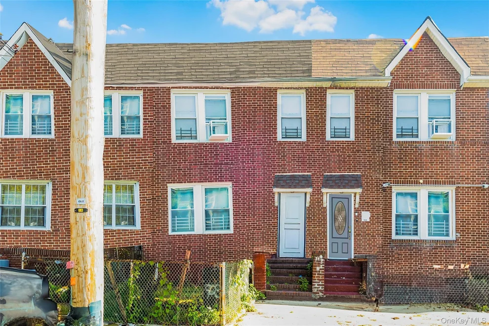 Unit for sale at 923 E 219 Street, New York, NY 10469