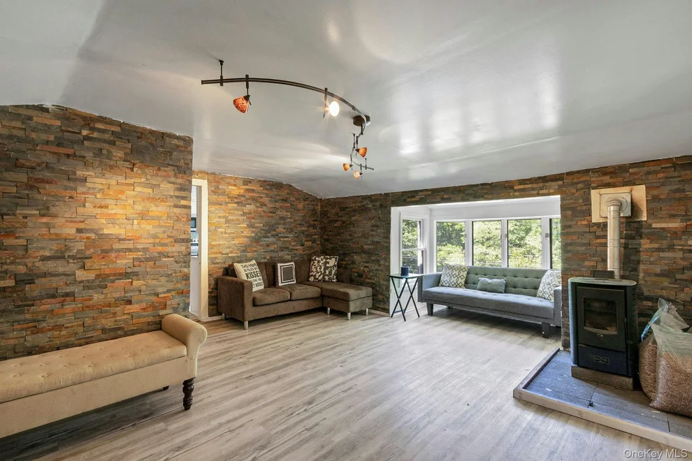 Unit for sale at 6 Woods Road, Milan, NY 12572