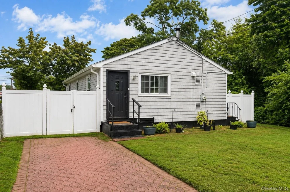 Unit for sale at 35 S 20th Street, Babylon, NY 11798