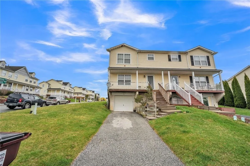 Unit for sale at 176 Darin Road, Warwick (Town), NY 10990