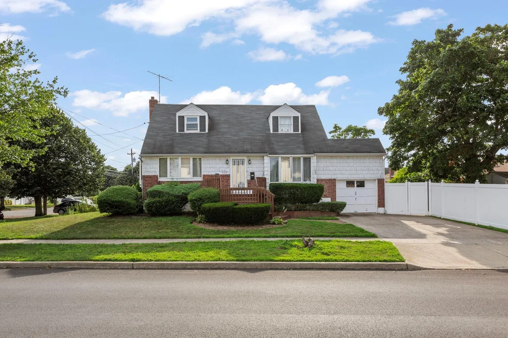 Unit for sale at 3124 Nassau Road, Hempstead, NY 11572