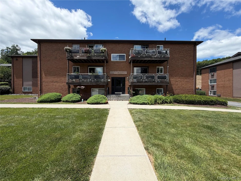 Unit for sale at 36 Tanager Road, Monroe, NY 10950