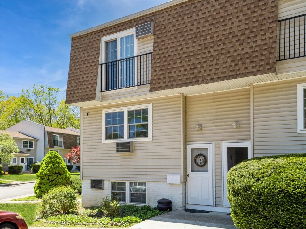 Unit for sale at 7 Forge Gate Drive, Philipstown, NY 10516
