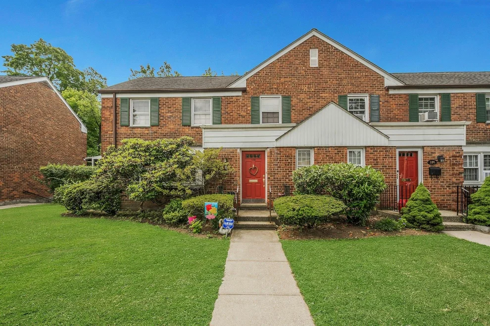 Unit for sale at 118 Robins Road, New Rochelle, NY 10801