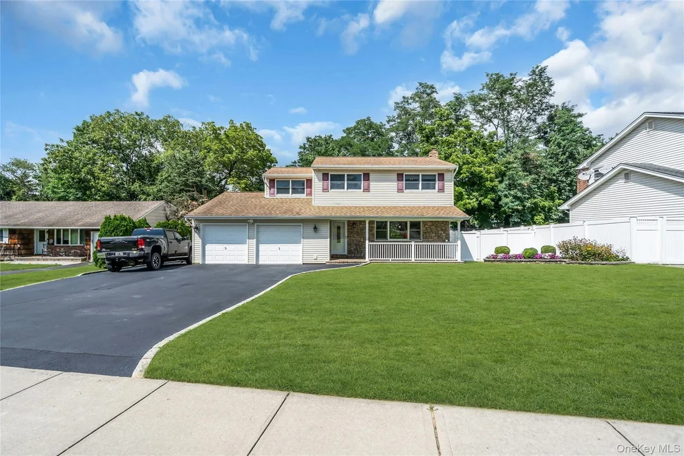 Unit for sale at 19 Opal Court, Smithtown, NY 11788