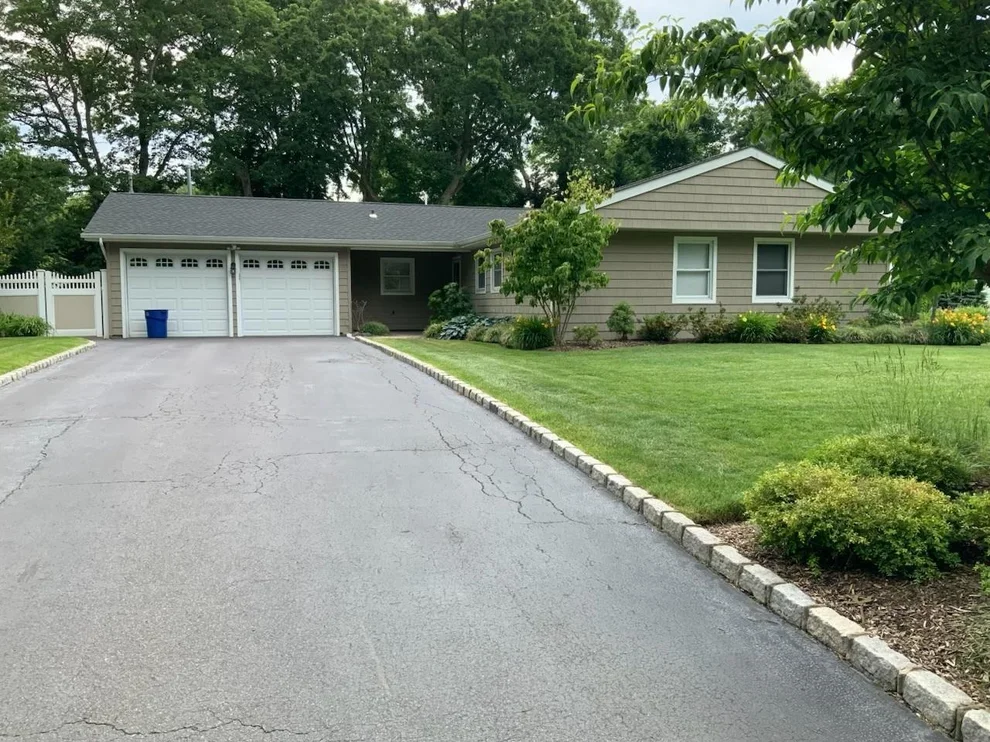 Unit for sale at 8 Sussex Lane, Brookhaven, NY 11790