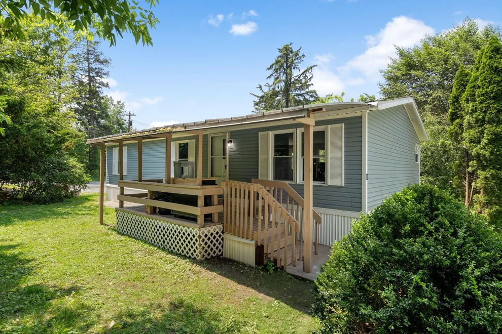 Unit for sale at 6 Sparrow Street, Newburgh (Town), NY 12550
