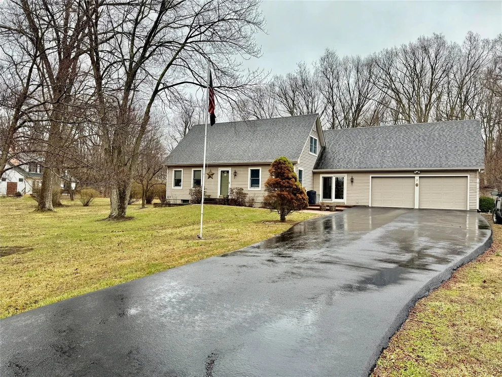 Unit for sale at 7 Willowbrook Lane, Cornwall, NY 12557