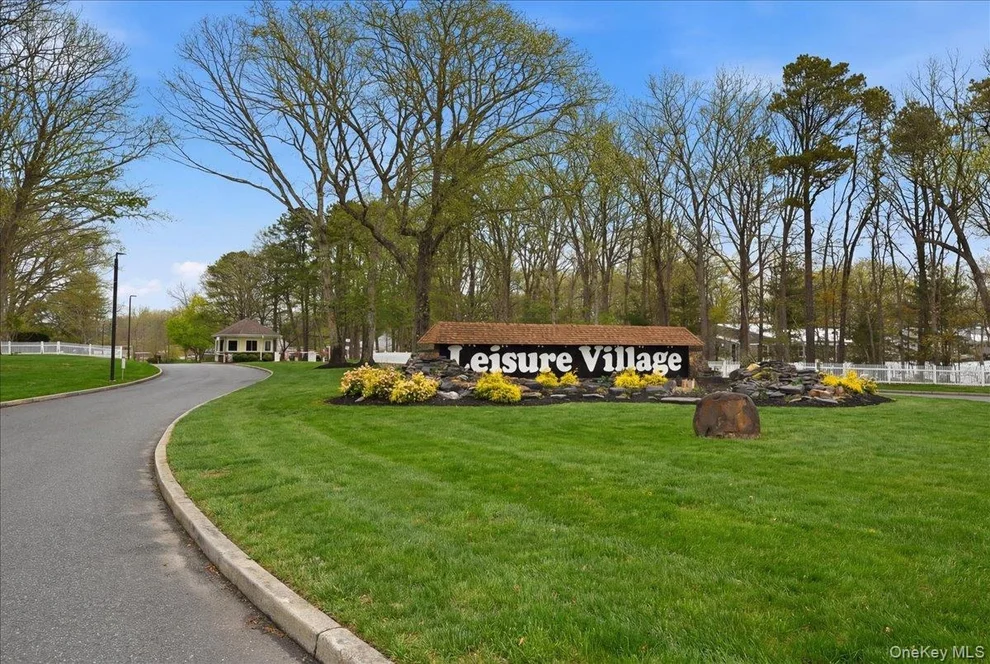 Unit for sale at 260 Newcastle Court, Brookhaven, NY 11961