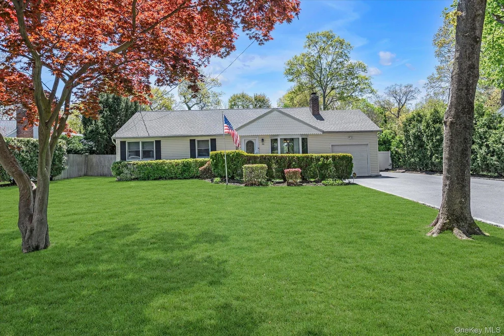Unit for sale at 88 Colonial Street, Huntington, NY 11731