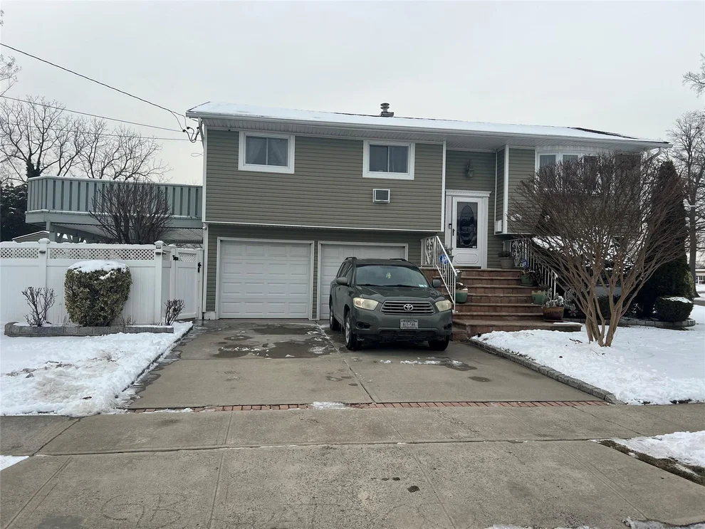 Unit for sale at 1316 Peapond Road, Hempstead, NY 11710