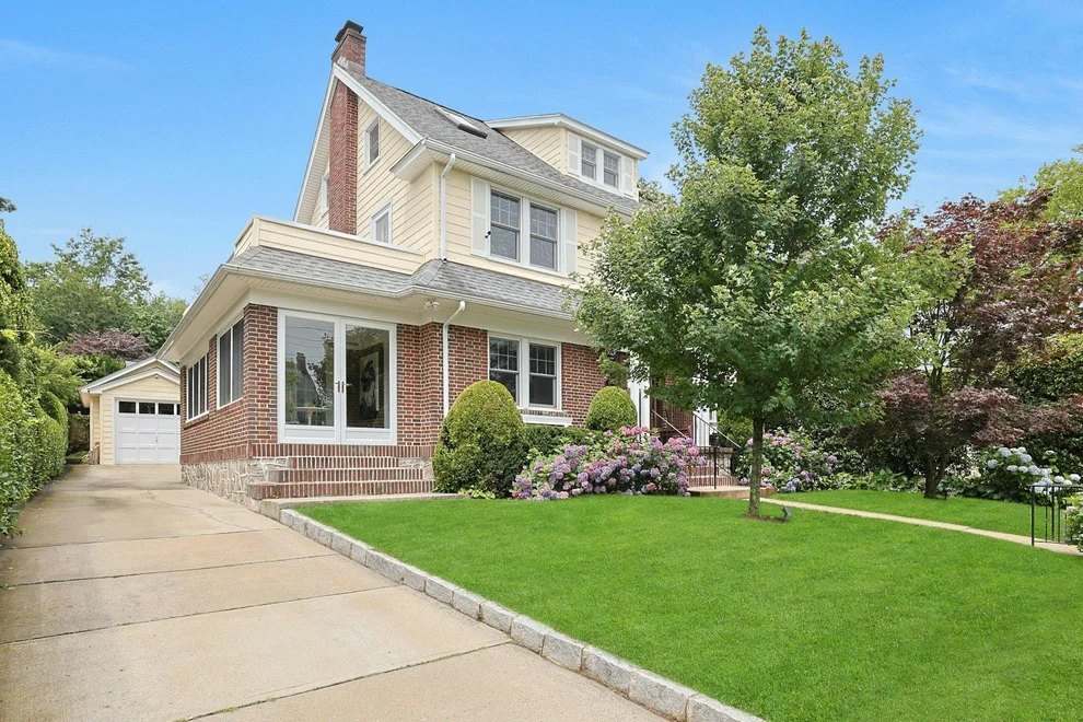 Unit for sale at 48 Faneuil Place, New Rochelle, NY 10801