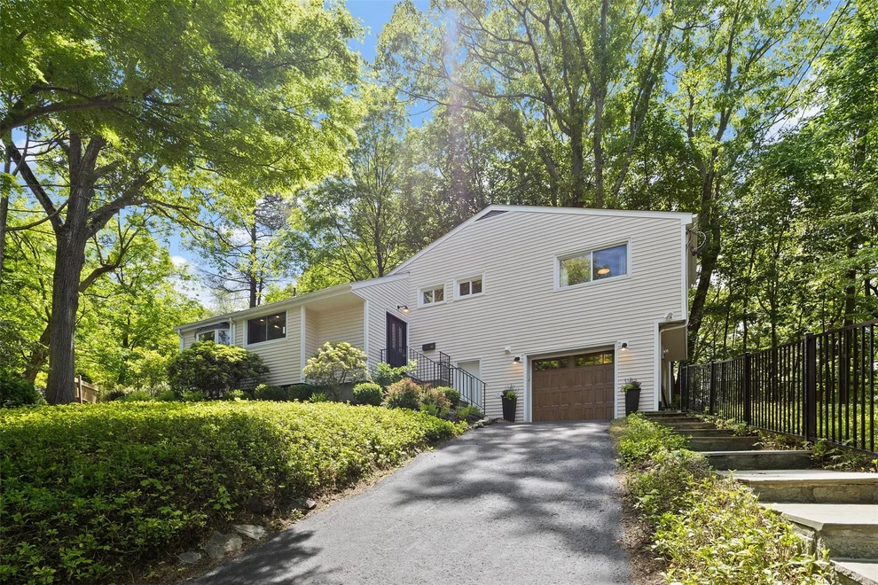 Unit for sale at 41 Carla Lane, Greenburgh, NY 10533