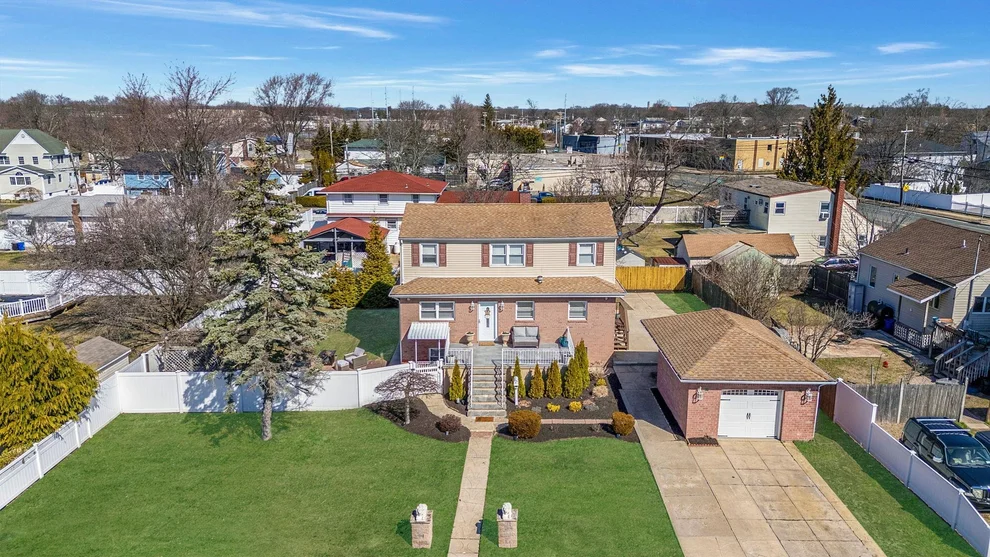Unit for sale at 9 Paine Street, Babylon, NY 11757