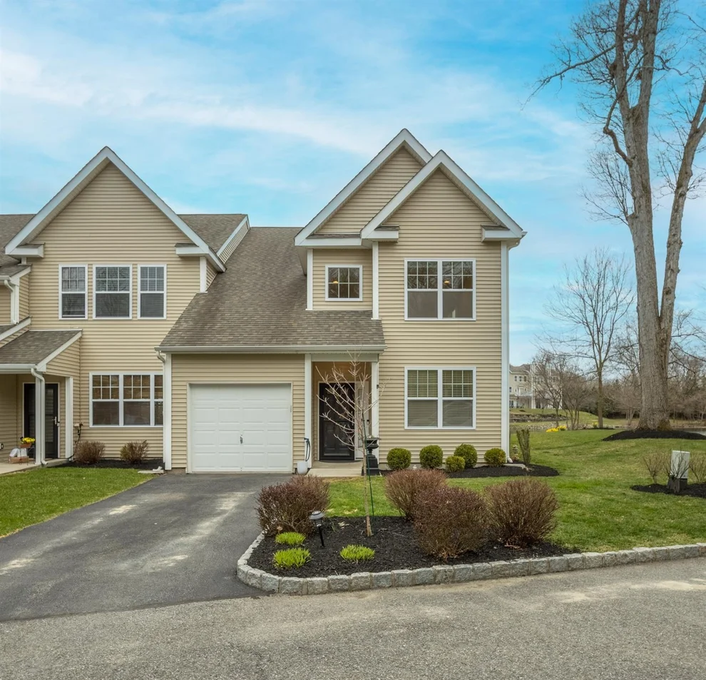 Unit for sale at 53 Halley Court, Poughkeepsie (Town), NY 12601